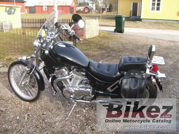 Big g vs 600 gl intruder picture and wallpaper from Bikez.com